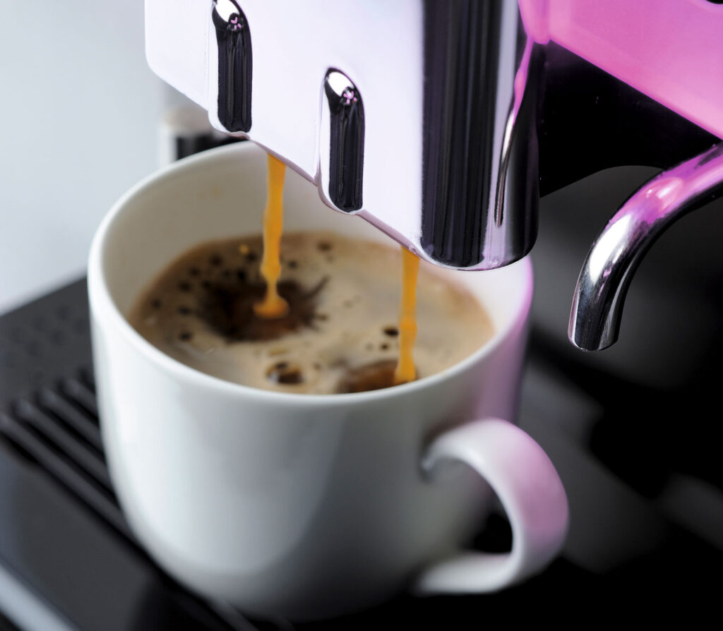 4 Reasons your Business Needs a Tabletop Coffee Vending Machine